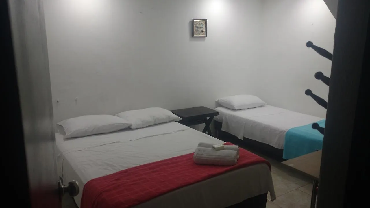 U De Antioquia Bed And Breakfast Medellin 0*,